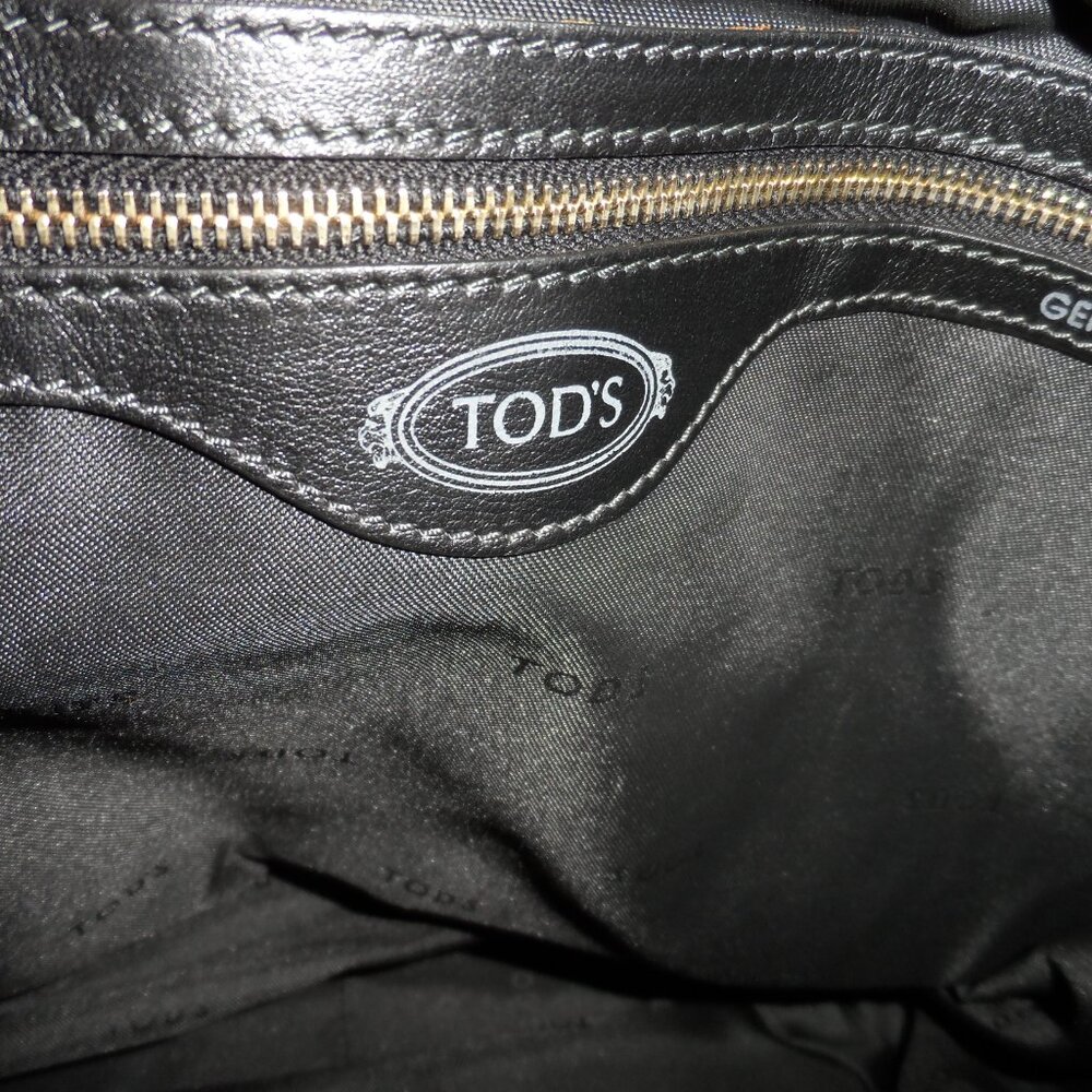 New Tod's Black Calf Leather Tote Handbag w/ Double Zipper Detail Large - Picture 15 of 16